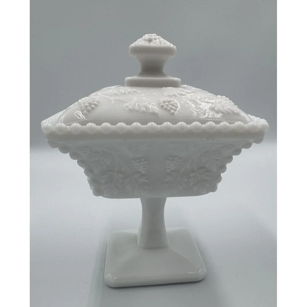 Westmoreland Milk Glass Dish‎ Lidded Compote Candy Wedding Box Panels Grapes